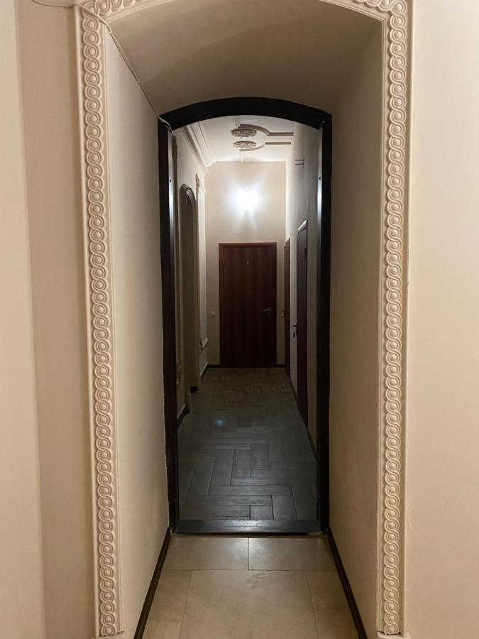 Apartment Kiev Bagian luar foto