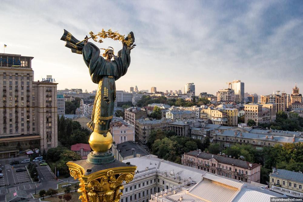 Apartment Kiev Bagian luar foto